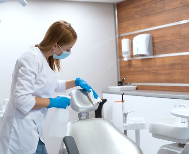 Curso de Protocolos de Higiene, Esterilización y Control de Infecciones Curso de Protocolos de Higiene, Esterilización y Control de Infecciones